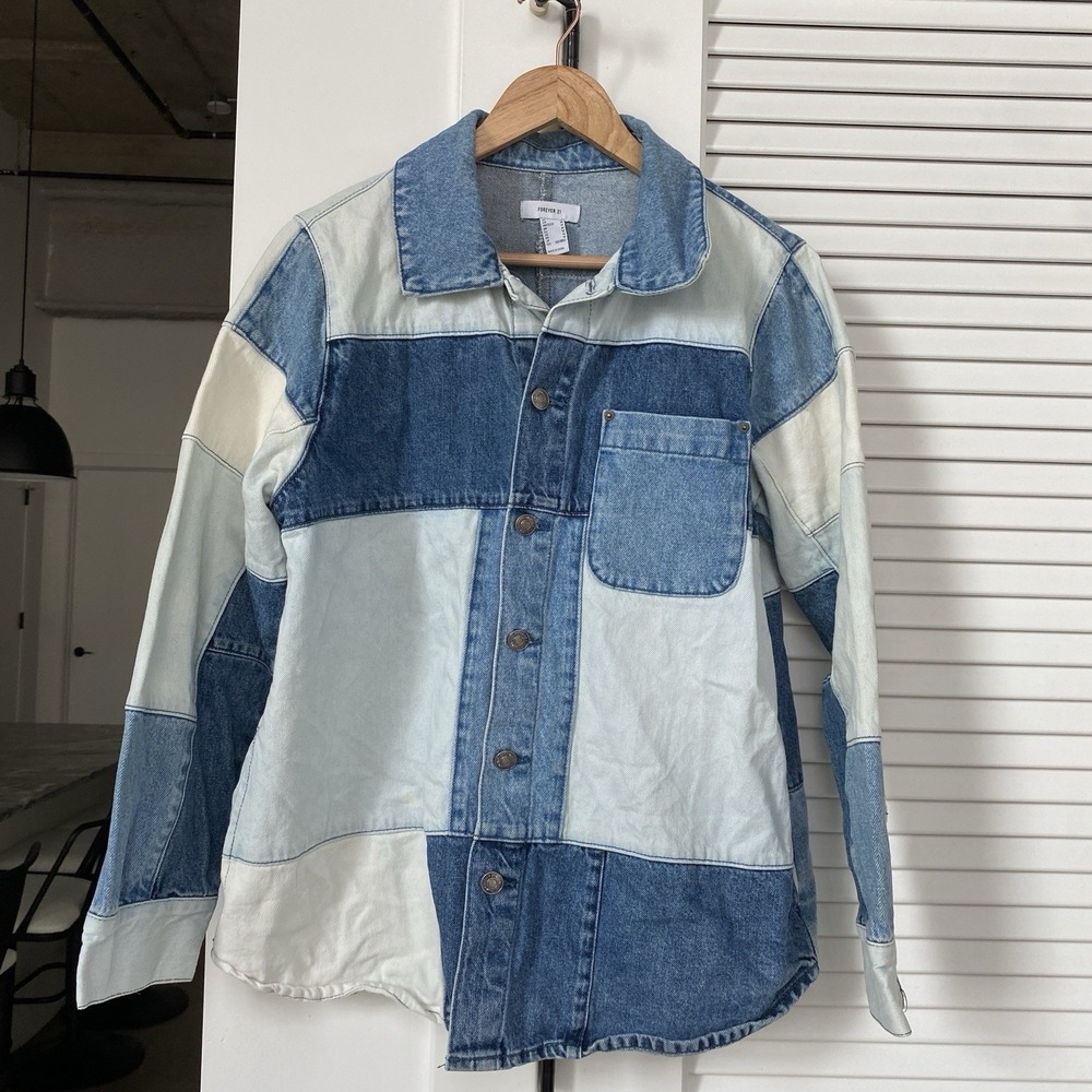 Forever 21 Denim Patchwork Pocket Jean Jacket Light Dark Wash Size Medium Fall